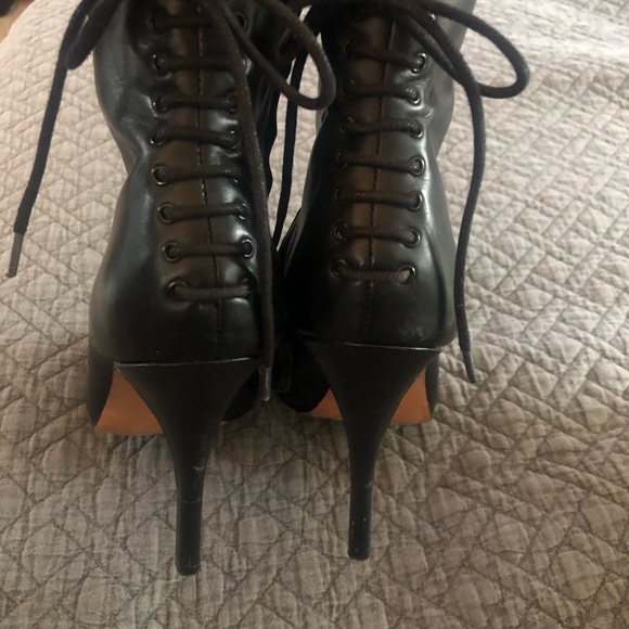 POUR LA VICTOIRE Womens Black Padded Yanna Square Toe Block Heel Lace-Up Leather Dress Heeled